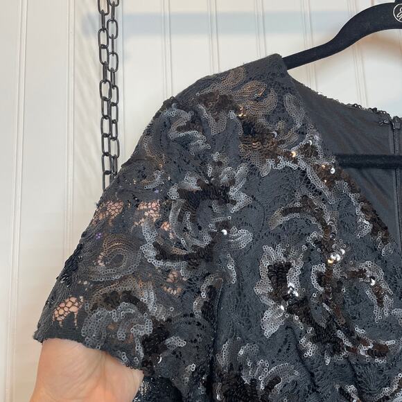 Carmen Marc Valvo Black Embroidered V-Neck Sequin Short Sleeve Midi Dress Sz 12 - Picture 3 of 8